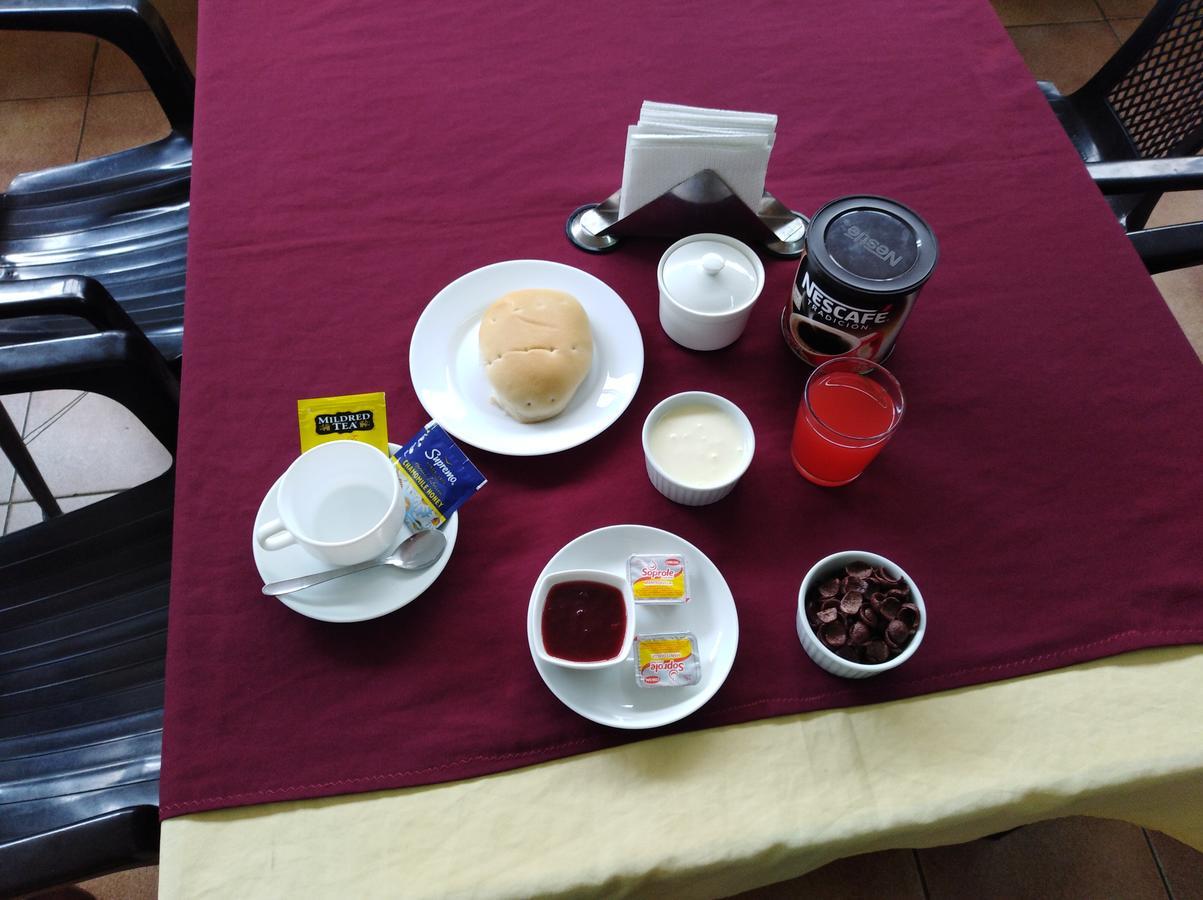 Hostal Rozal Spa Hospicio Iquique Exteriör bild
